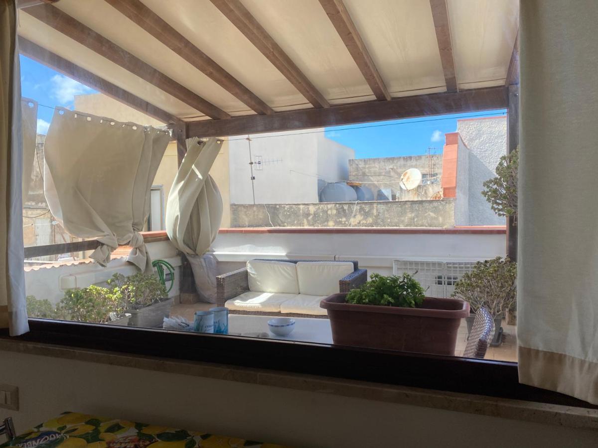 Mansarda Con Terrazzo Apartman Trapani Kültér fotó