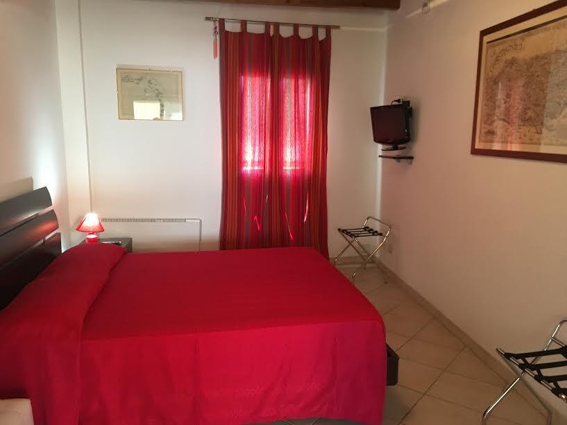 Mansarda Con Terrazzo Apartman Trapani Kültér fotó