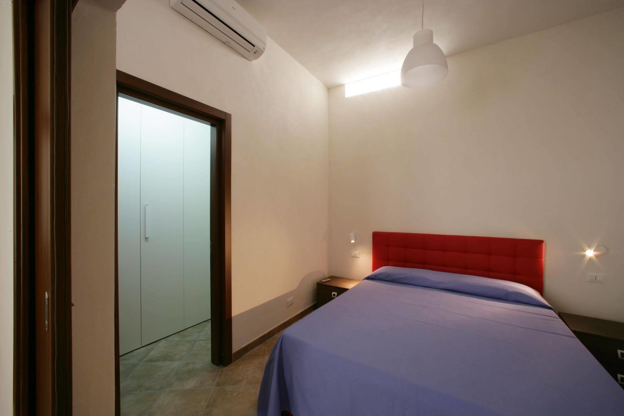 Mansarda Con Terrazzo Apartman Trapani Kültér fotó