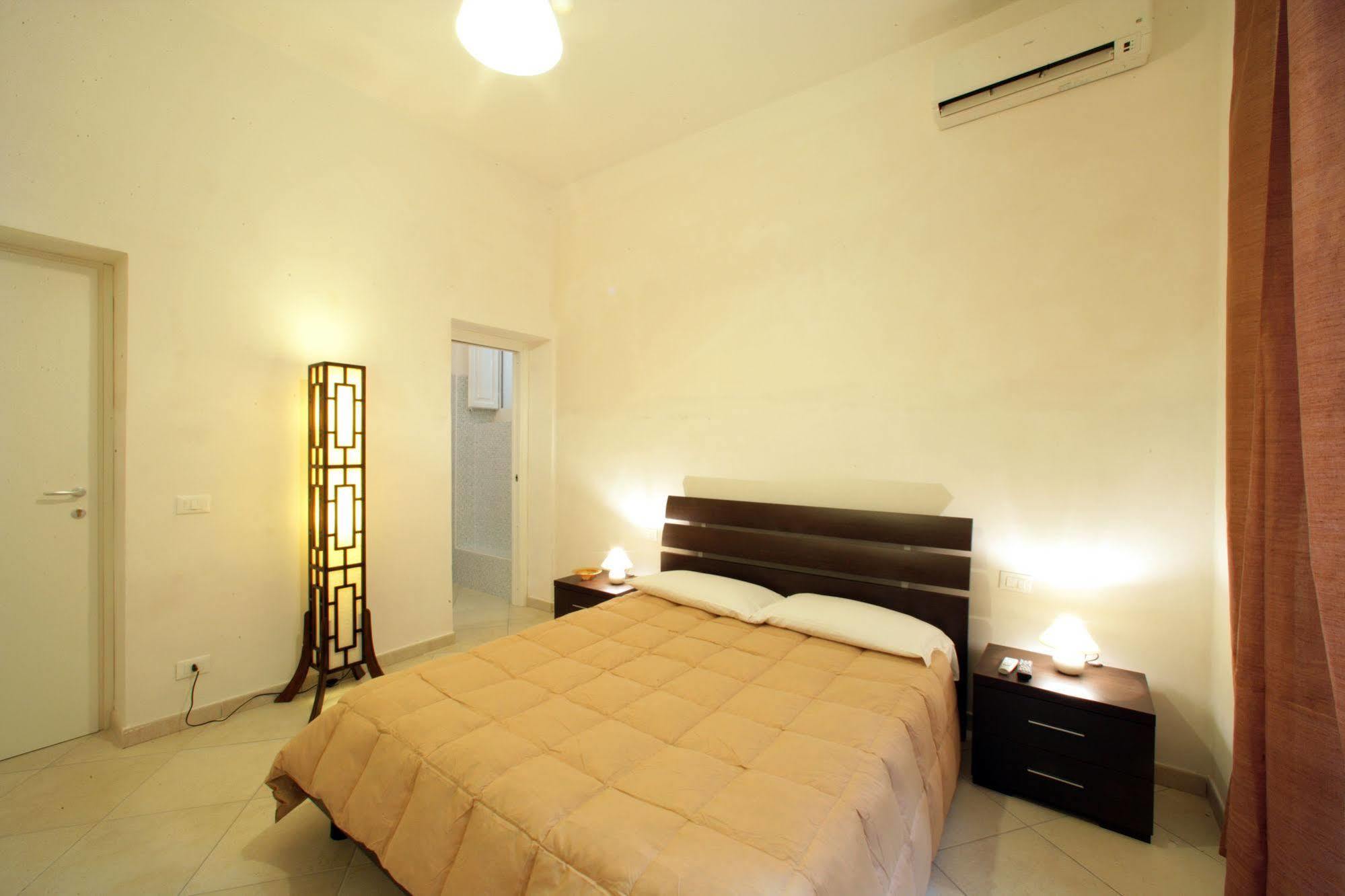 Mansarda Con Terrazzo Apartman Trapani Kültér fotó